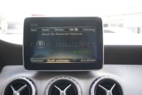 Mercedes-Benz GLA 180 Urban AT