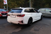BMW 330 e Advantage