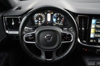 Volvo V60 B4 R-Design