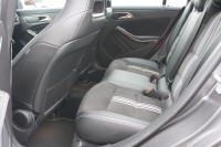 Mercedes-Benz CLA 200 AMG Line