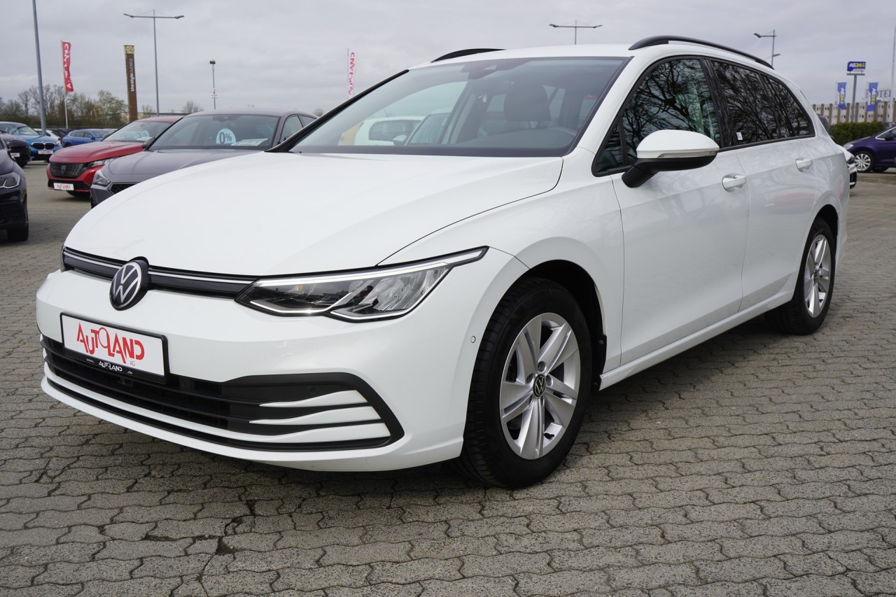 VW Golf VIII Variant 1.5 TSI Life