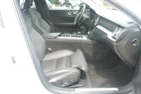Volvo V60 Kombi 2.0 M-Hybrid Plus Dark