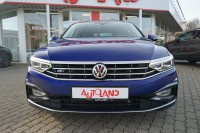 VW Passat Variant 2.0 TDI DSG R-Line 4Motion