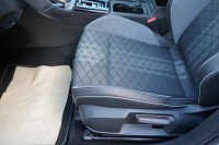 VW Golf VIII Variant R-Line eTSI DSG