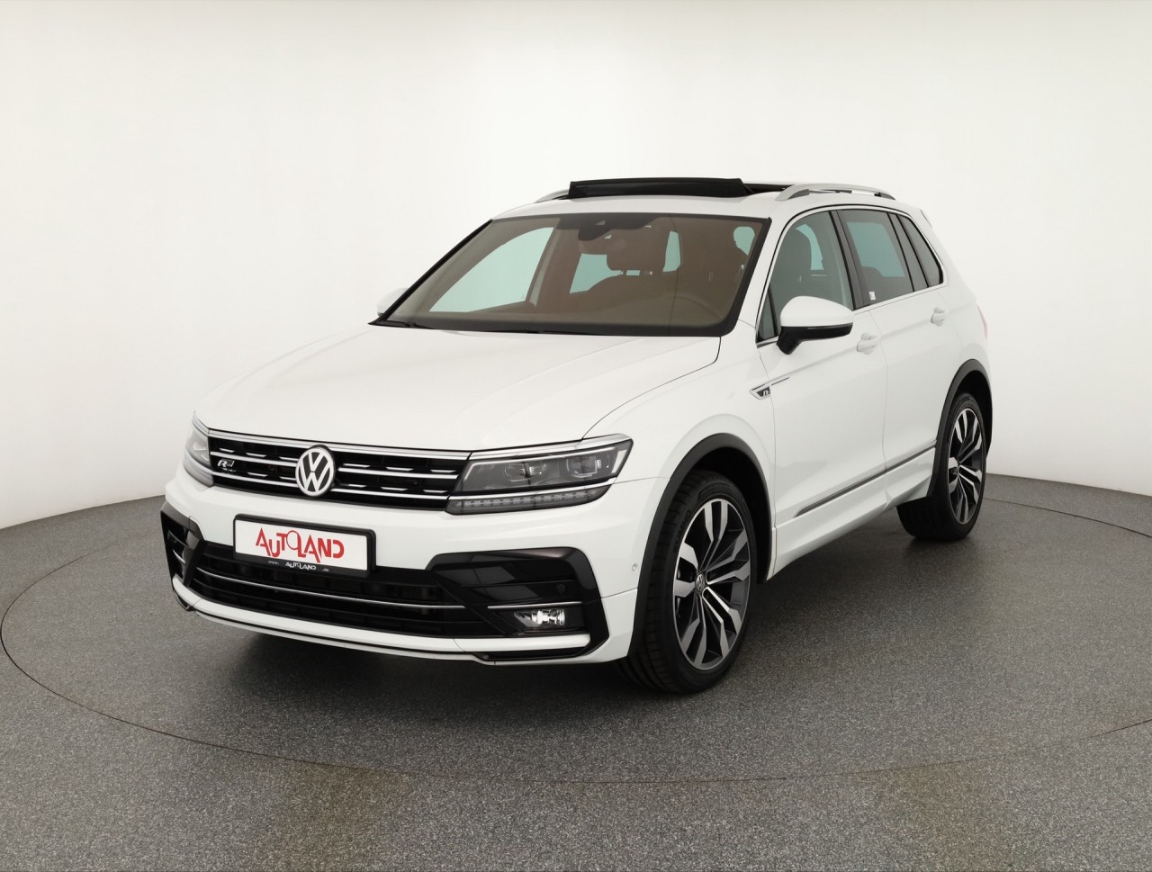 VW Tiguan 2.0 TSI DSG 2x R-Line 4M