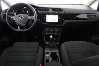 VW Touran 1.5 TSI DSG R-Line