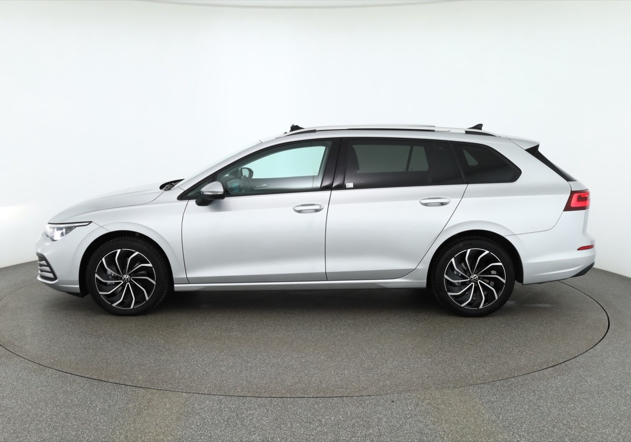 VW Golf VIII Variant 2.0 TDI DSG