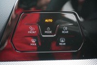 VW Golf VIII Variant 1.5 eTSI R-Line DSG