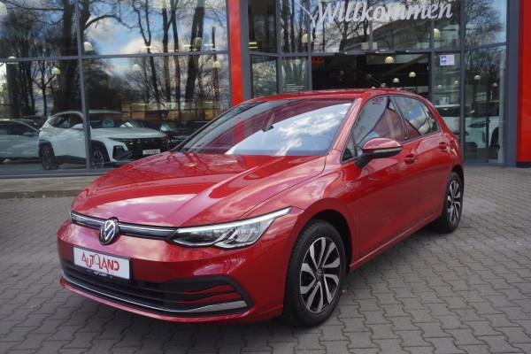 VW Golf VIII 1.0 eTSI Active DSG