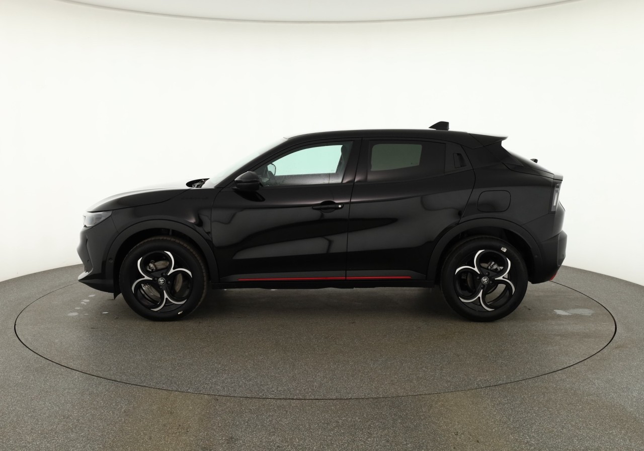Alfa Romeo Junior Ibrida Speciale 1.2 VGT