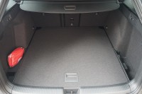 VW Golf VIII Variant 1.5 eTSI R-Line DSG