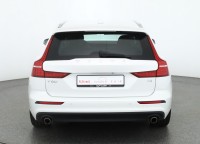 Volvo V60 Momentum Pro