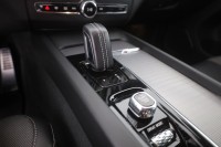 Volvo XC 60 B4 R-Design AWD