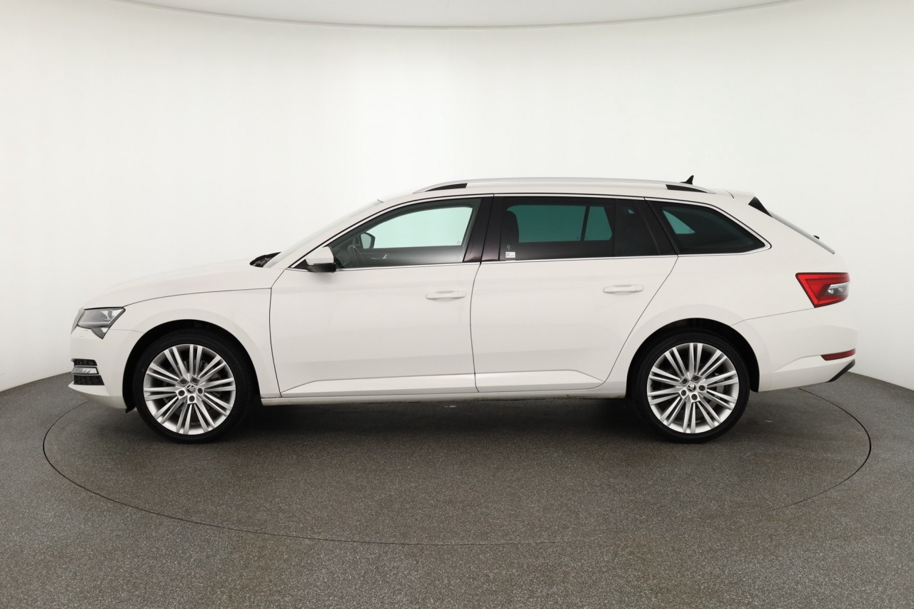 Skoda Superb Combi 2.0 TDI DSG Style