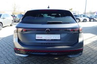VW Passat Variant R-Line BlackStyle 2.0 TSI 4M DSG