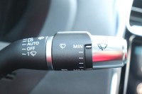 Jaguar XE D180 R-Dynamic SE