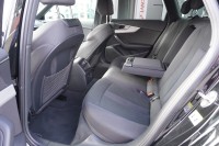 Audi A4 Quattro Avant 40 2.0 TDI quattro S line