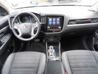 Mitsubishi Outlander 2.4 PHEV Plug-in Hybrid Basis Spirit 4WD