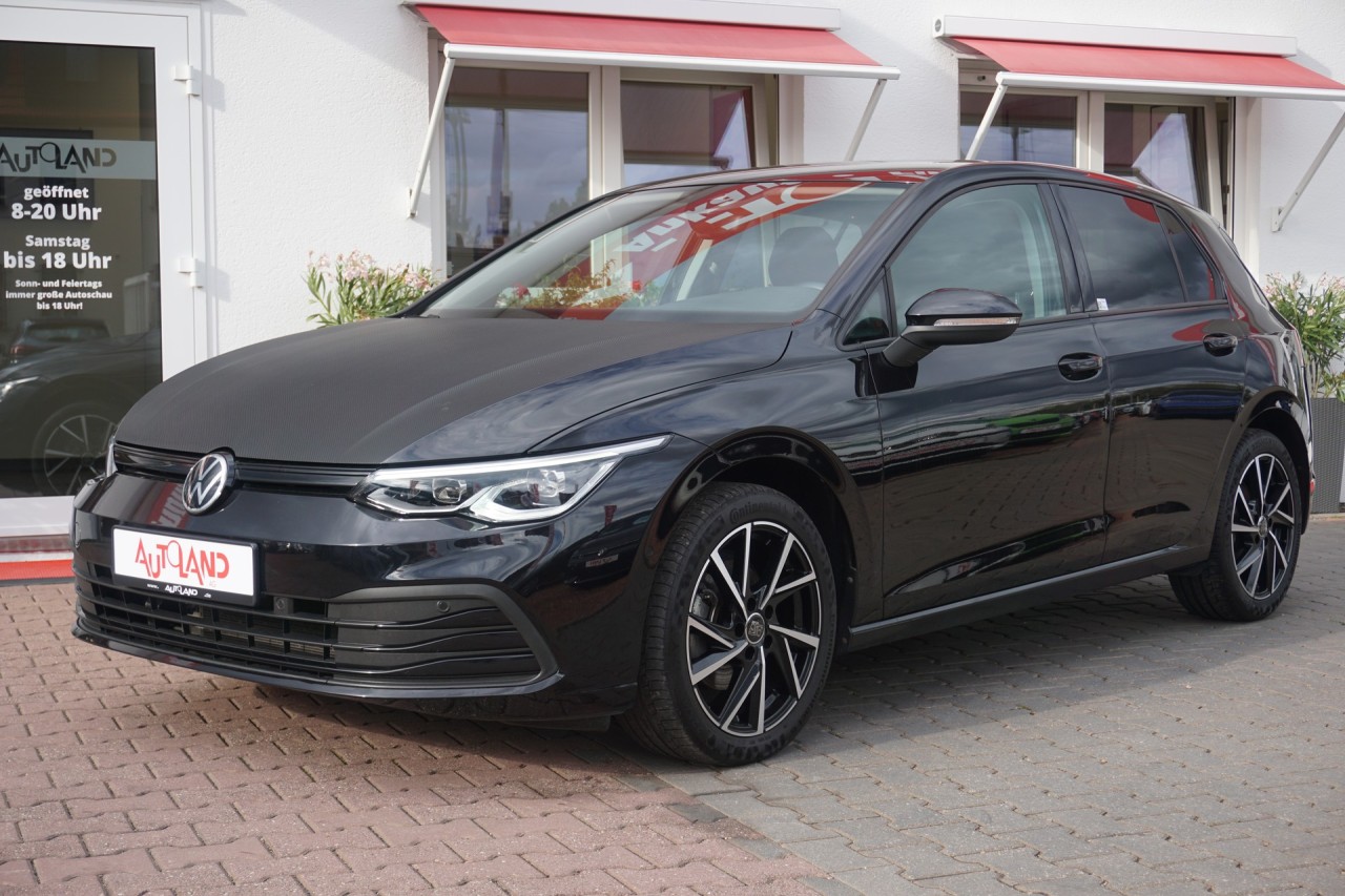 VW Golf VIII Life eTSI DSG