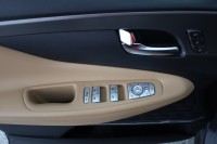 Hyundai Santa Fe 1.6 Signature Hybrid 4WD