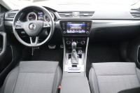 Skoda Superb Combi 2.0 TDI Style DSG