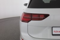VW Golf VIII Variant 2.0 TSI DSG R-Line