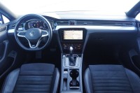 VW Passat Variant 2.0 TDI R-Line Matrix