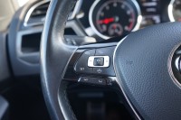 VW Touran 1.5 TSI DSG IQ.DRIVE