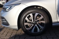 VW Golf VIII 1.5 16V TSI Active