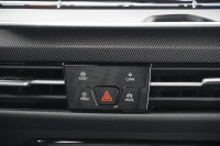 VW Golf VIII Variant 1.5 eTSI DSG R-Line