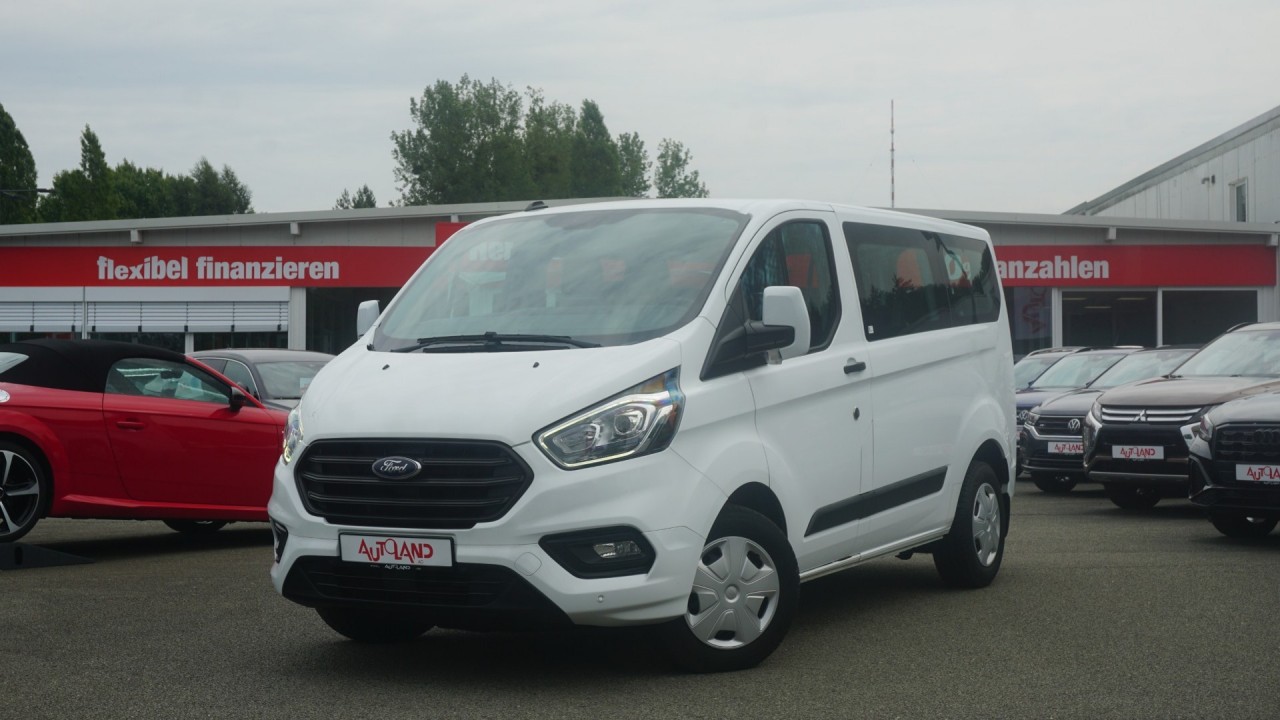 Ford Transit Custom L1 9-Sitzer