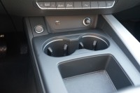 Audi A4 Quattro Avant 40 2.0 quattro S-Line