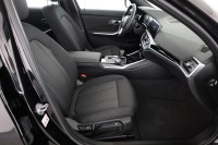 BMW 318 318d Mild Hybrid Advantage
