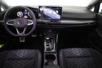 VW Golf VIII Variant 1.5 eTSI R-Line DSG