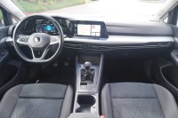 VW Golf VIII Variant 1.5 TSI