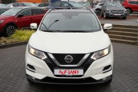 Nissan Qashqai 1.3 DIG-T DCT Zama Pano