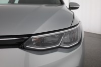 VW Golf VIII Variant 1.0 eTSI DSG