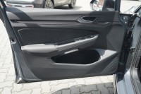 VW Golf VIII Variant 1.5 eTSI R-Line DSG