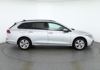VW Golf VIII Variant 1.0 eTSI DSG