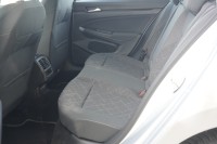 VW Golf VIII 1.0 eTSI