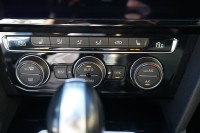 VW Passat Variant 1.8 TSI DSG R-Line