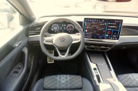 VW Passat Variant R-Line BlackStyle 2.0 TSI 4M DSG