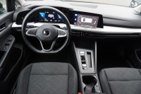 VW Golf VIII 2.0 TDI Variant DSG