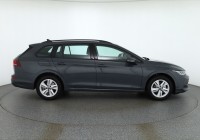 VW Golf VIII Variant 1.5 eTSI DSG