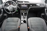 VW Touran 1.5 TSI DSG R-line