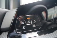 VW Golf VIII Variant 2.0 TSI DSG R-Line