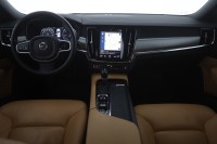Volvo V90 D4 Momentum