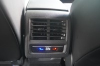VW Golf VIII Variant 2.0 R 4Motion