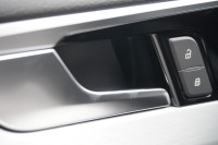 Audi A4 Avant 40 2.0 TDI S-Line