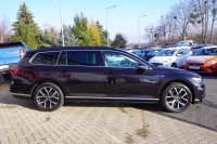 VW Passat Variant 1.5 TSI R-Line